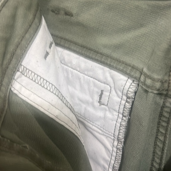 Vintage Levi’s Fatigue Boot Cut women jeans. Army green. - Picture 8 of 10